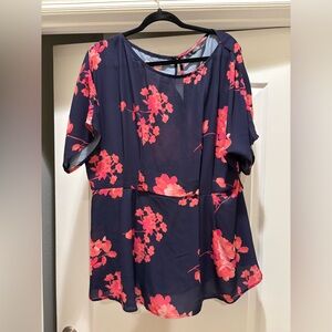 Plenum floral top